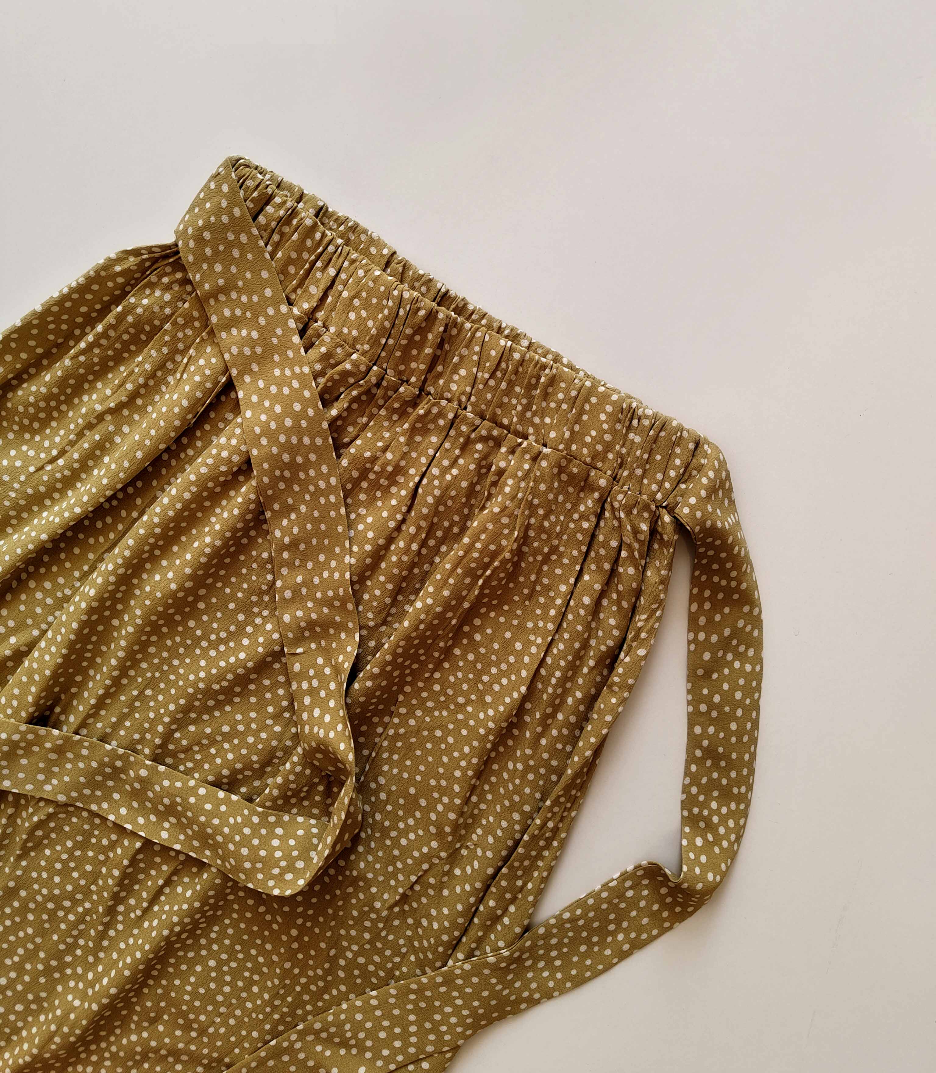 دامن خال خالی